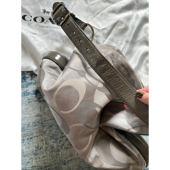 Coach Silver Gray Penelope Optic Jacquard C Monogram Hobo Shoulder Bag F17476 - Picture 10 of 12